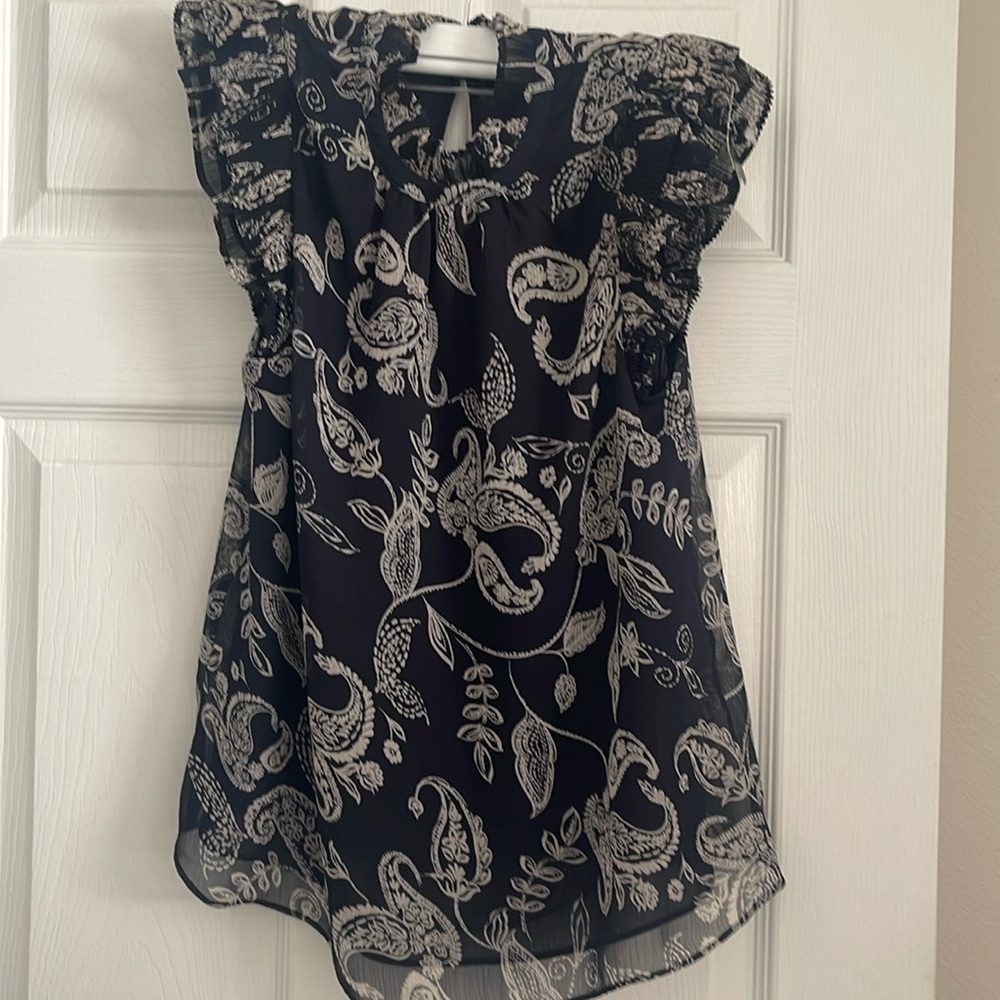 New Express Brand Flutter blouse size x-small